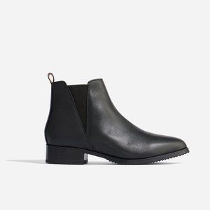 Eva Everyday Chelsea Boot (Black/Black)